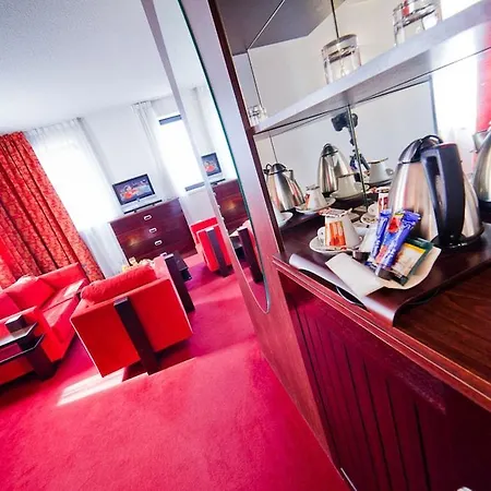Hotel Kyriad Prestige 4*