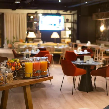 Kyriad Prestige Hotel