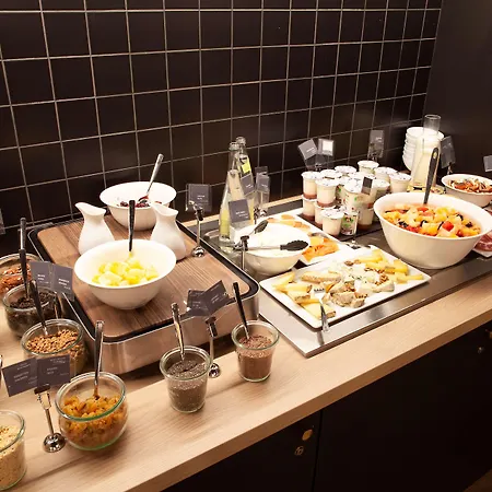 Hotel Kyriad Prestige 4*