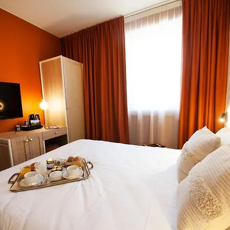 Kyriad Prestige Hotel