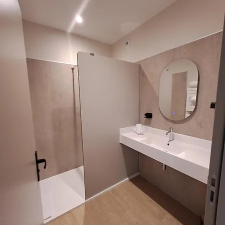 Kyriad Prestige - *